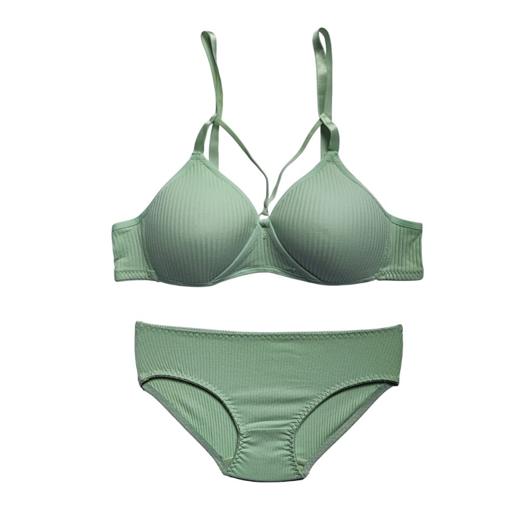 ست شورت و سوتین اسفنجی سبز با هارنس